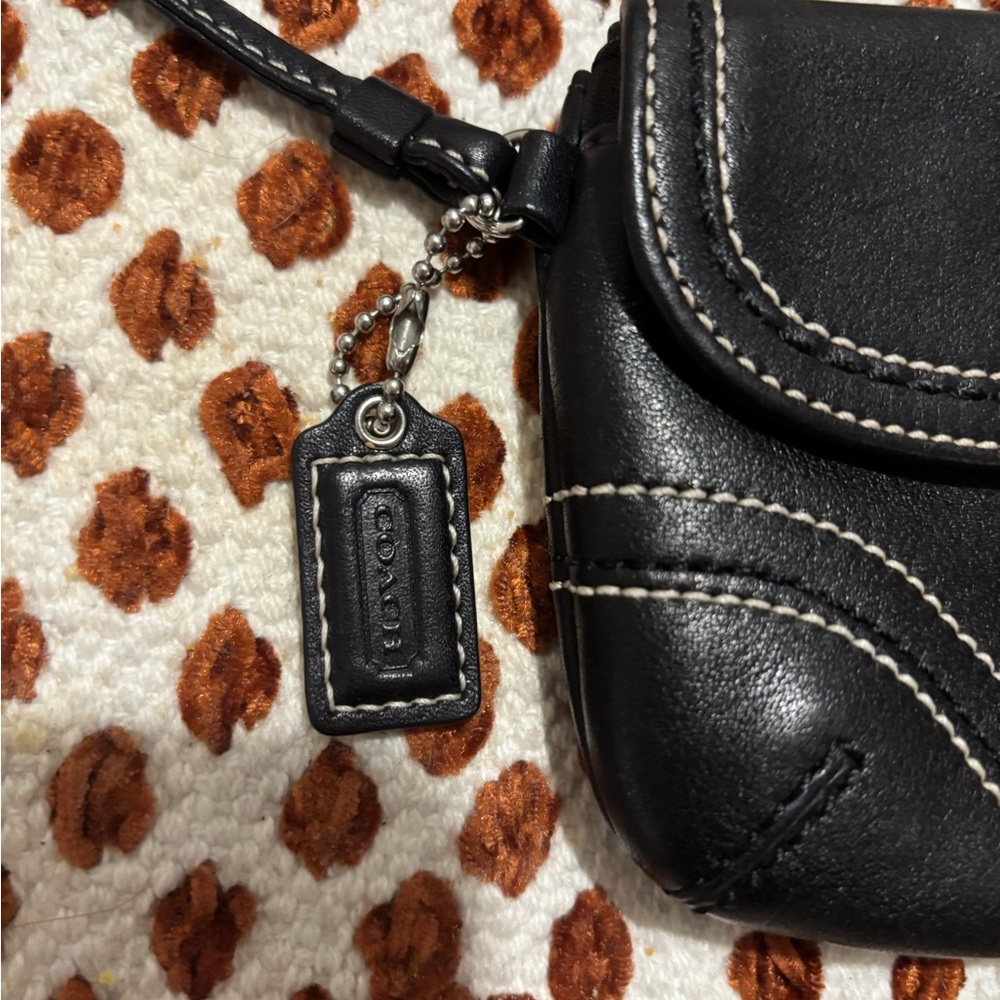 Coach Soho Buckle wristlet black leather - Picture 2 of 7